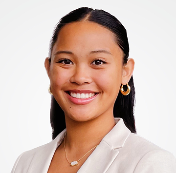 Headshot of Isabella, OR RN at UCL Medical Center - Ronald Reagan.